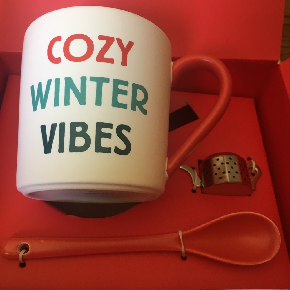 Cozy Winter Vibes tea set